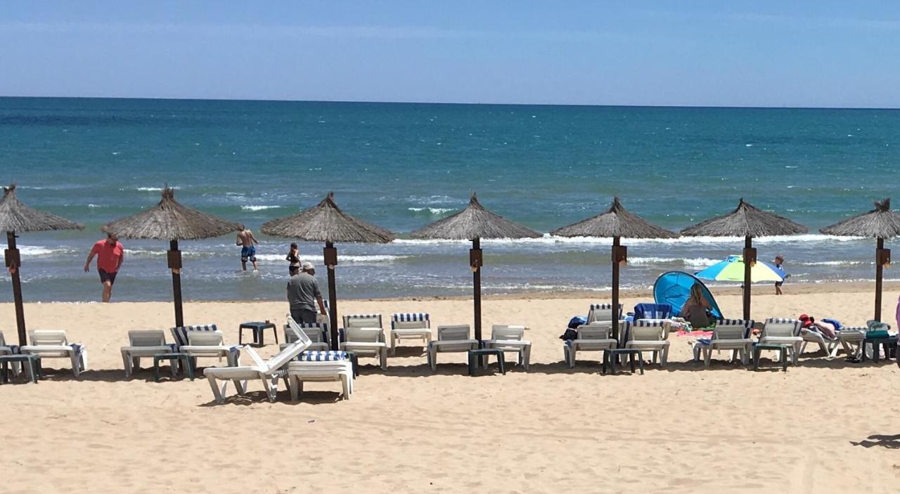 مبيت وإفطار La Mariña Casa Phoenix Bed & Breakfast المظهر الخارجي الصورة